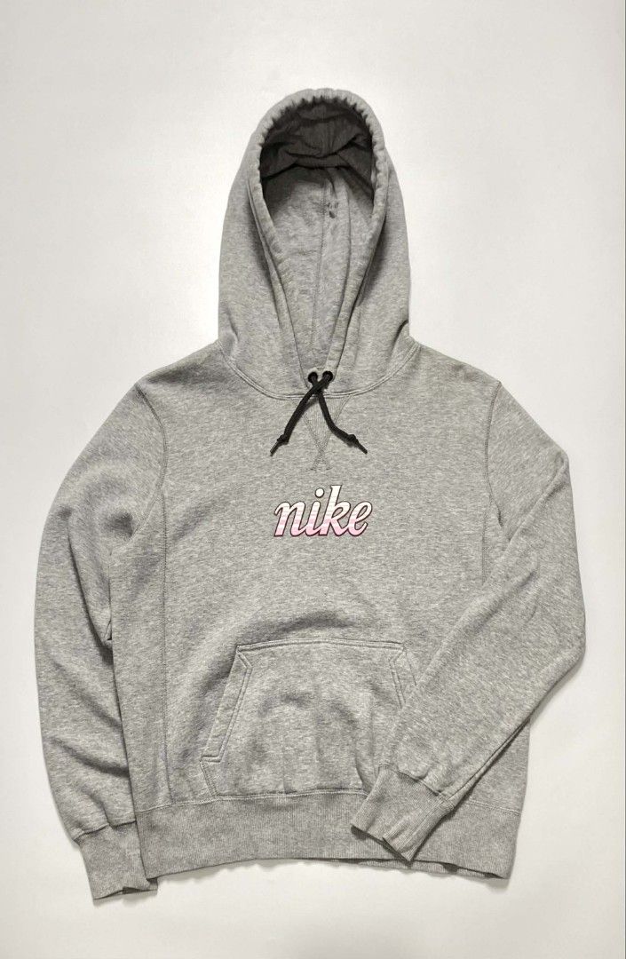 Vintage Nike Hoodie (Category: Hoodies) located in Tarlac. Submitted by dinnuh4e (Listing ID 1439594678, Image 1). Description: Nike Hoodie W 21.5 L 26 VGood condition .
