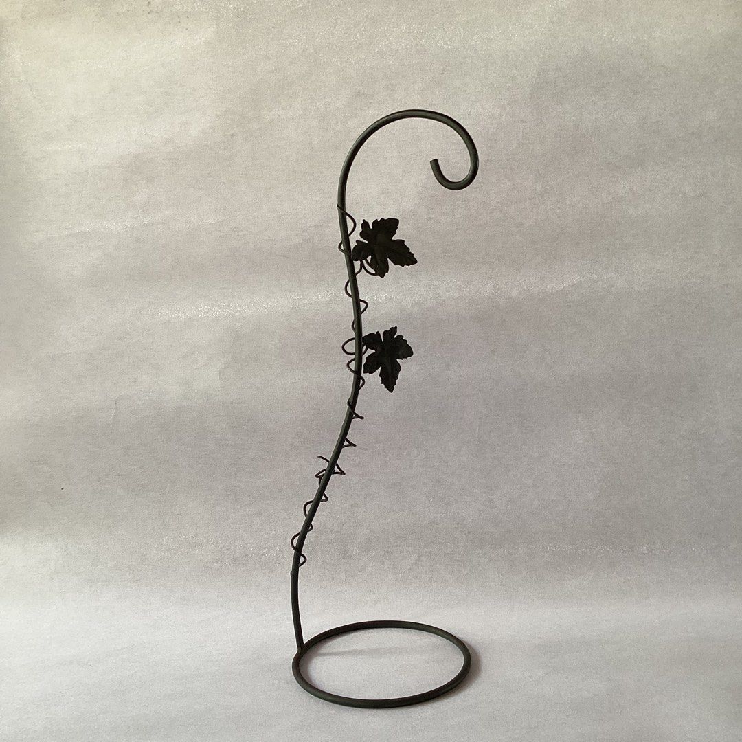 Vintage Wrought Iron Grape Hanger (Category: Other Kitchenware & Tableware) located in Davao. Submitted by atbpshop192593 (Listing ID 1439534410, Image 1). Description: Php300 Vintage Wrought Iron Grape Hanger H: 18 inches L: 6.2 inches Please REVIEW PHOTOS We use 100% repurposed packaging materials SF starts at Php70 via Flash Express First to pay.