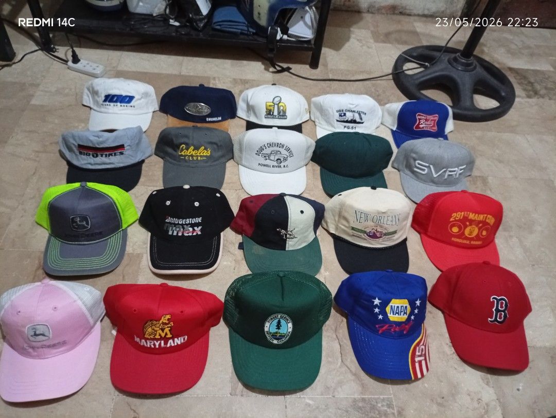 Vintage x Retro Modern Hats (Category: Caps & Hats) located in Naga. Submitted by bonethugz1822 (Listing ID 1439606166, Image 2). Description: All legit hats 350 pataas price range PM sa interesado BICOL LOCATION.