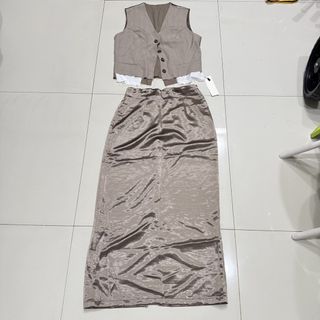 (Category: ) located in . Submitted by gccwardrobe (Listing ID 1439429969, Image 1). Description: .