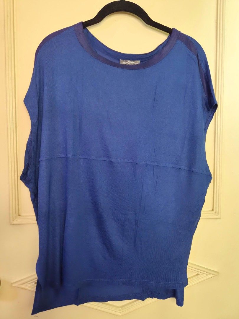 Zara - Dark Blue Top (Large) (Category: Blouses) located in Las Pinas. Submitted by ajbash (Listing ID 1439478588, Image 1). Description: .