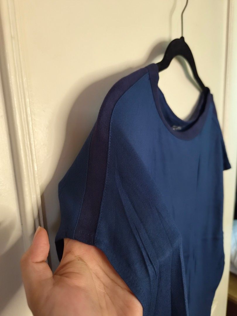 Zara - Dark Blue Top (Large) (Category: Blouses) located in Las Pinas. Submitted by ajbash (Listing ID 1439478588, Image 2). Description: .