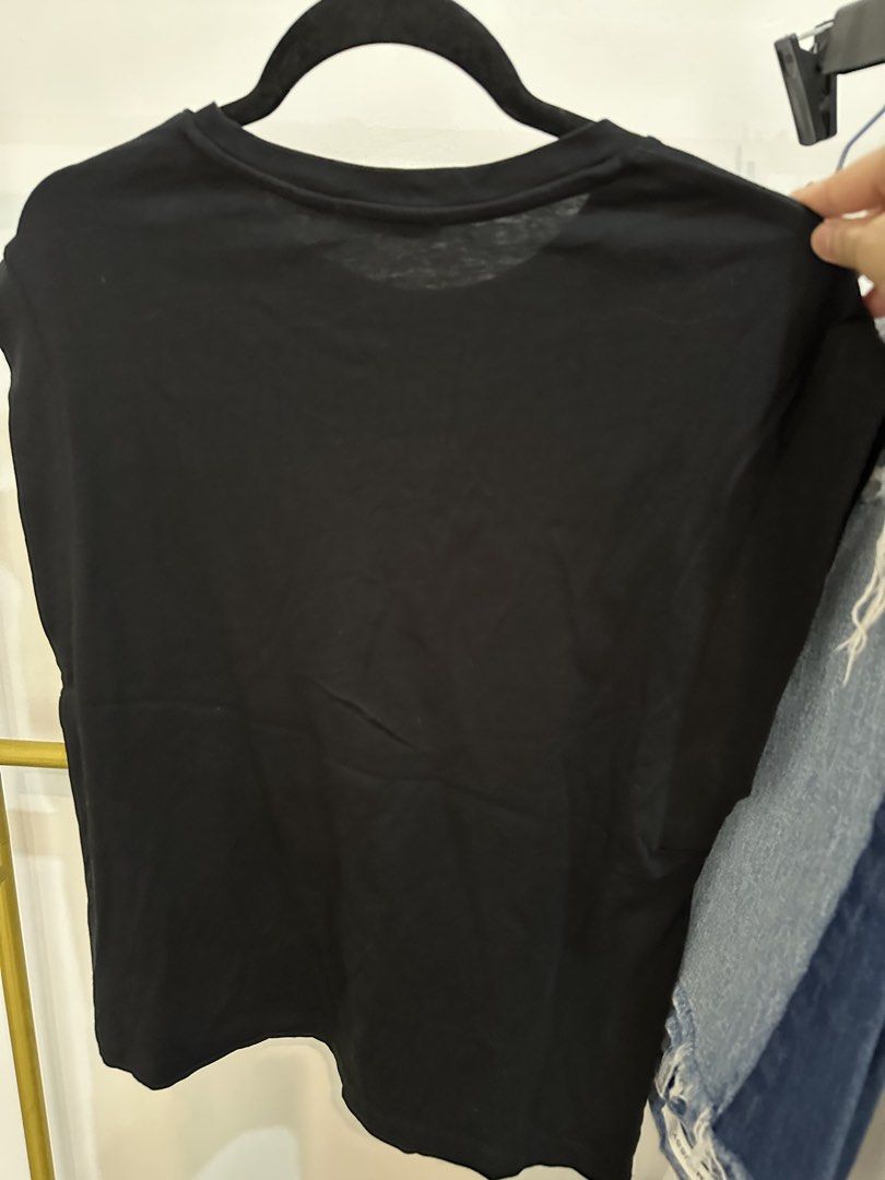 Zara black detailed sleeve top (Category: Sleeveless) located in Caloocan City. Submitted by sophie.beaver08-33478 (Listing ID 1439458271, Image 2). Description: Small-med.