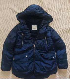 (Category: ) located in . Submitted by jandj_preloved2026 (Listing ID 1439446429, Image 1). Description: .