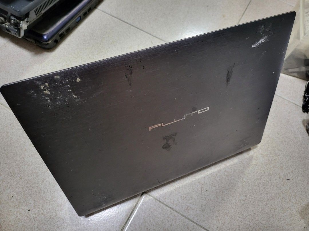 14" Laptop463038159846133761