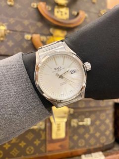 (Category: ) located in . Submitted by redrabbitluxury (Listing ID 1439767013, Image 1). Description: .