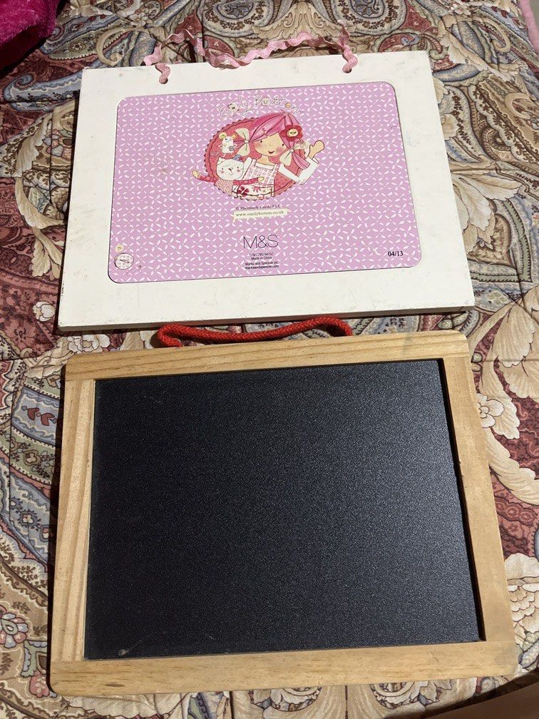2 Pieces Small Wooden Hanging Boards (Category: Wall Decor) located in Paombong. Submitted by sweetdeals0181656 (Listing ID 1439770191, Image 2). Description: .