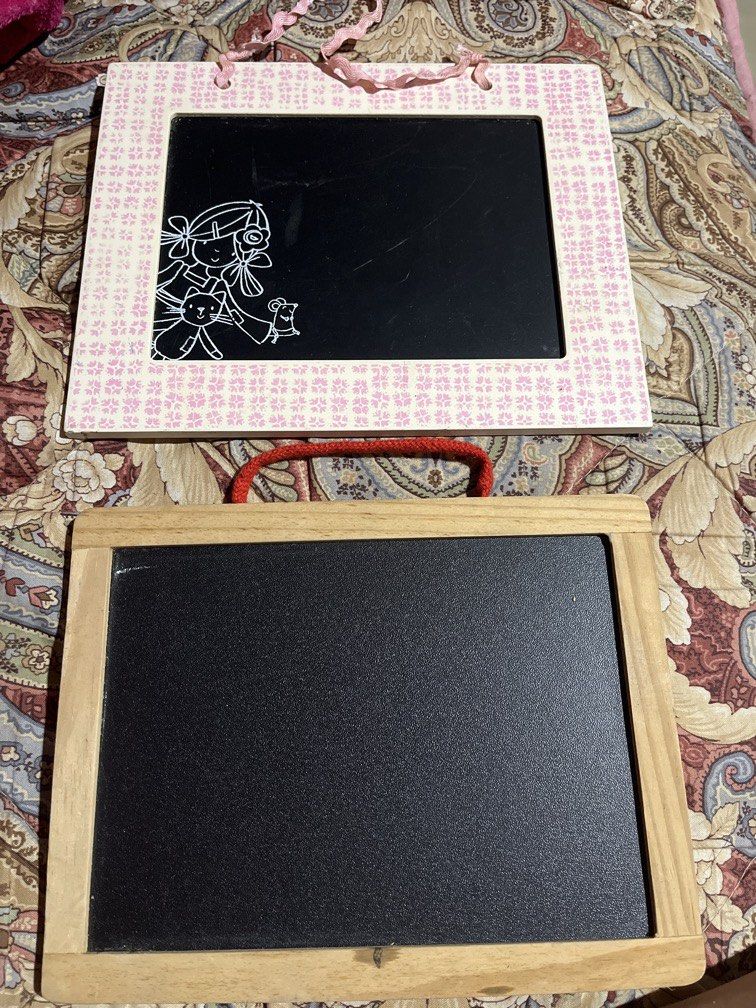 2 Pieces Small Wooden Hanging Boards (Category: Wall Decor) located in Paombong. Submitted by sweetdeals0181656 (Listing ID 1439770191, Image 1). Description: .