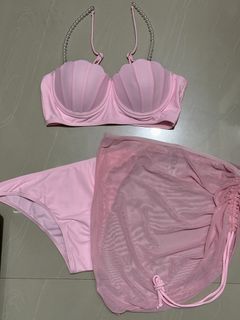 (Category: ) located in . Submitted by Tanyaaaaaa__ (Listing ID 1439622237, Image 1). Description: .