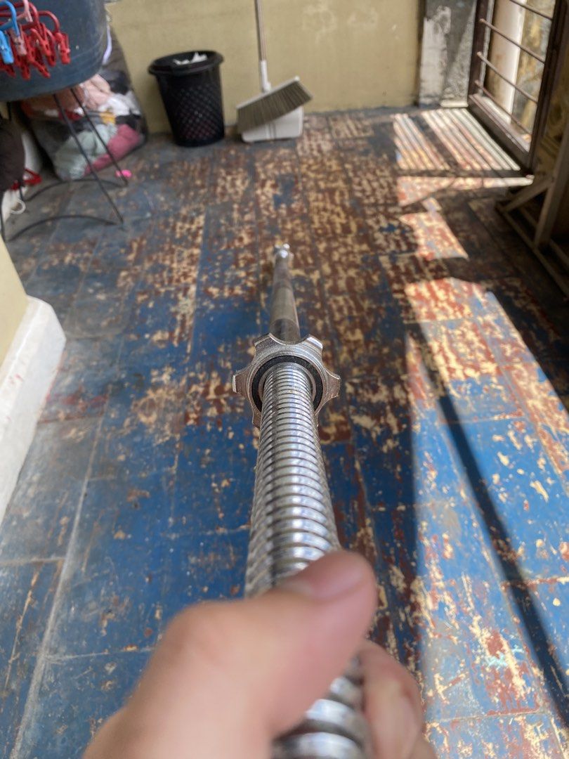 5ft STANDERD BARBELL LONG BAR WITH COLLAR (Category: Weights & Dumbbells) located in Antipolo. Submitted by princefs (Listing ID 1439660290, Image 2). Description: - pops just bought this, i used it once .