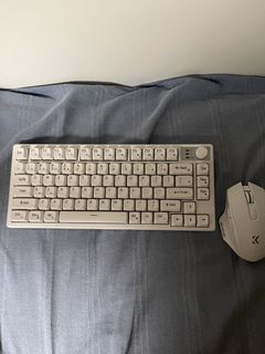 Wireless Keyboard and Mouse Combo468019525180477440