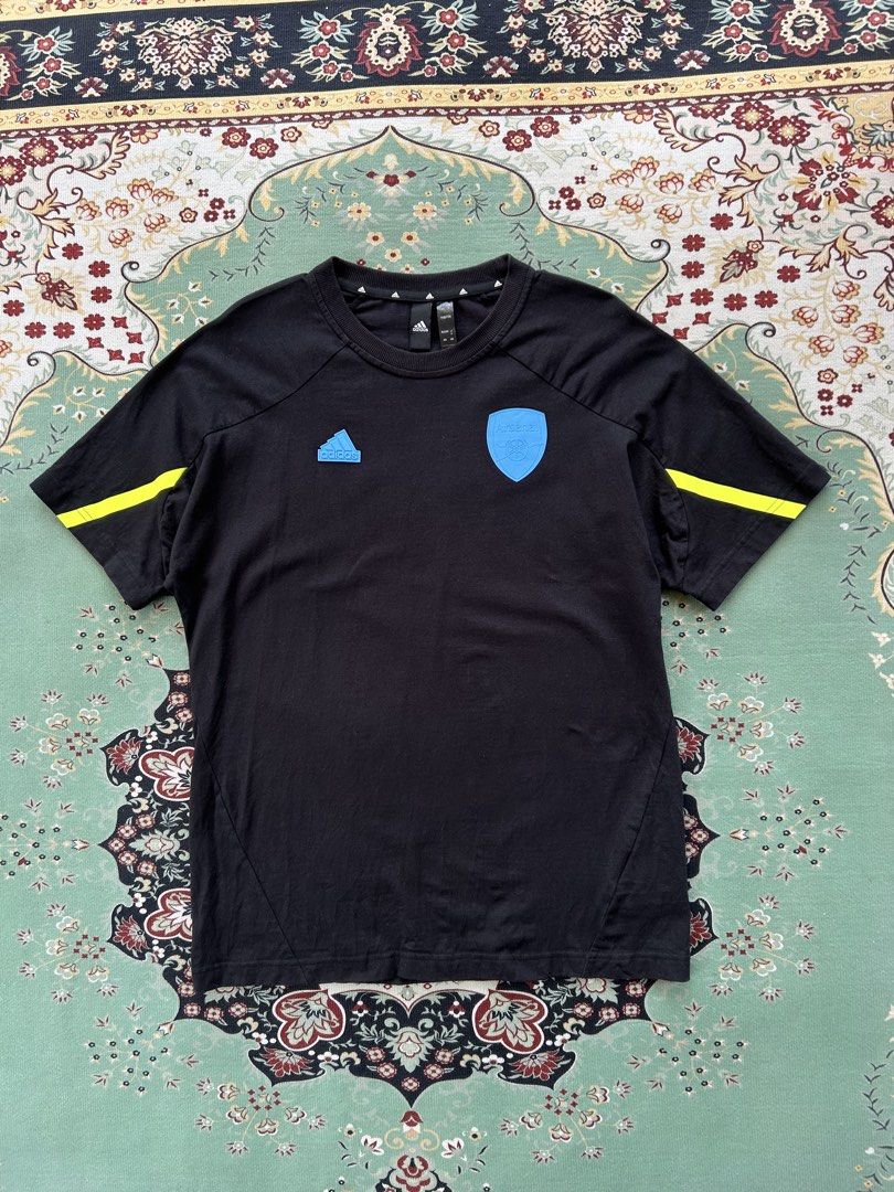 Adidas Arsenal Shirt (Category: Tshirts & Polo Shirts ) located in Angeles City. Submitted by outboxph (Listing ID 1439718075, Image 1). Description: CODE: NK38 A.d.i.d.a.s. Arsenal Tee Authentic/Legit with tag and wash tag Size: Medium on tag Dimensions: 27.5L x 19.5W Sleeve Length: 7L Condition: 8/10 discolorations 450 plus shipping fee .
