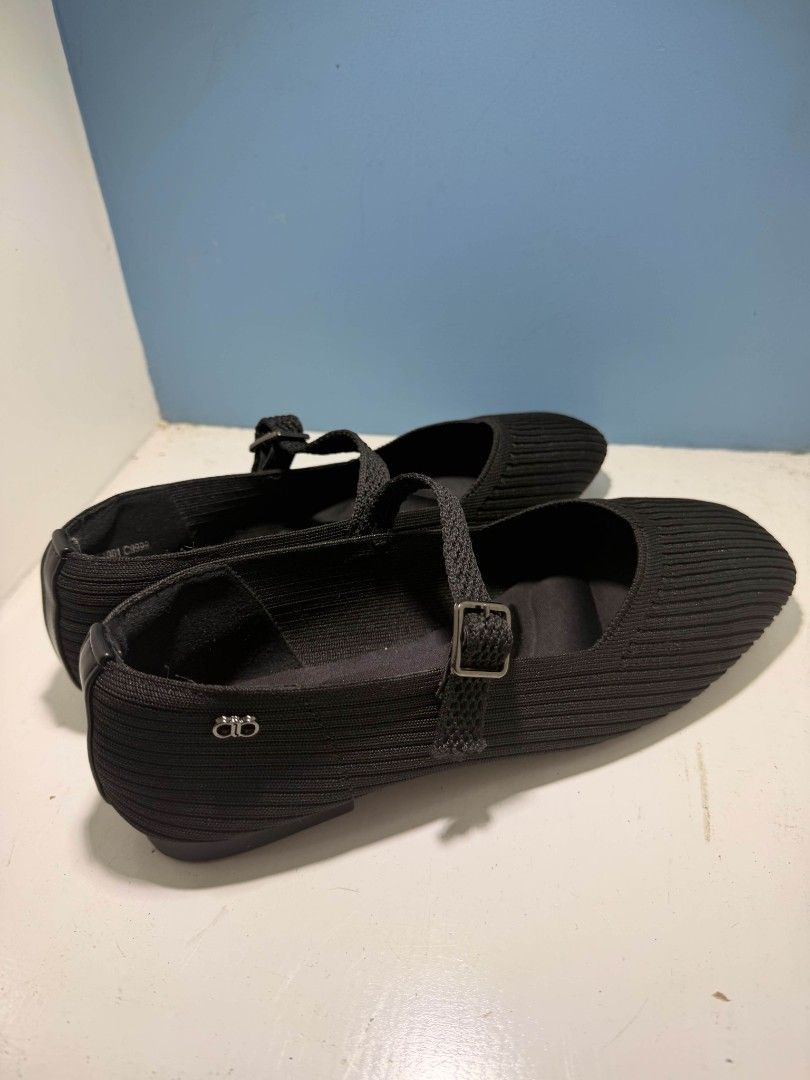 Alberto Cushion Mary Jane Flats (Category: Flats & Sandals) located in Mangaldan. Submitted by est18 (Listing ID 1439653267, Image 3). Description: - Alberto Black Mary Jane flats - Knitted upper - Strap and buckle closure - Cushioned insole for comfort - Round toe design - Condition: Good.