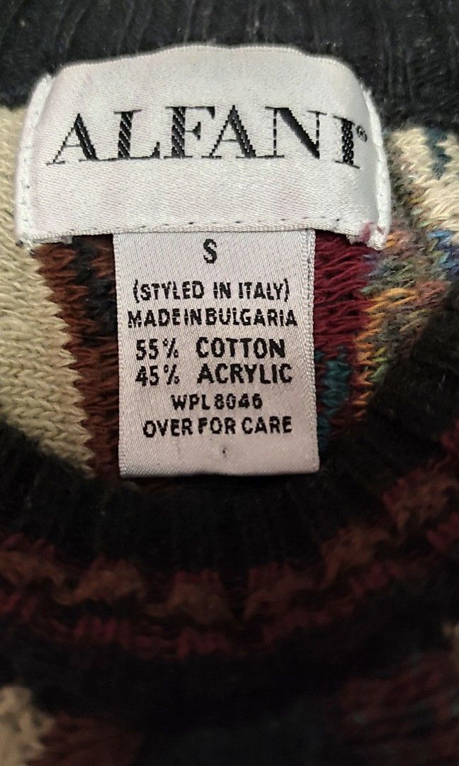 Alfani Knitted sweater (coogi alternative) (Category: Sets & Coordinates) located in Tarlac. Submitted by thrifty_scavenger (Listing ID 1439782320, Image 2). Description: S (26x22) boxy no issue. coogi alternative.