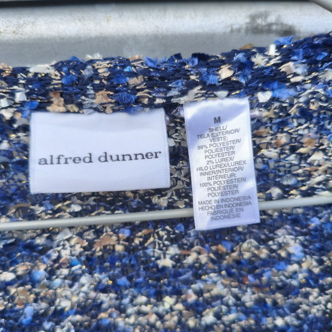 alfred dunner flap chunky yarn cardigan (Category: Coats, Jackets and Outerwear) located in Lucena. Submitted by minryism (Listing ID 1439747285, Image 3). Description: blue morif chunky mixed yard flap texture cardigan 💥💥 fits large-xl men 🔥🔥fits 3xl women onli: 250 Length:26" Width (pit to pit):23" open Shoulder:16.5" Sleeves:19.5" Arm opening: 10" lightweight sya gud forda summer night fun wow luv the texturessss forda best fit po u can me