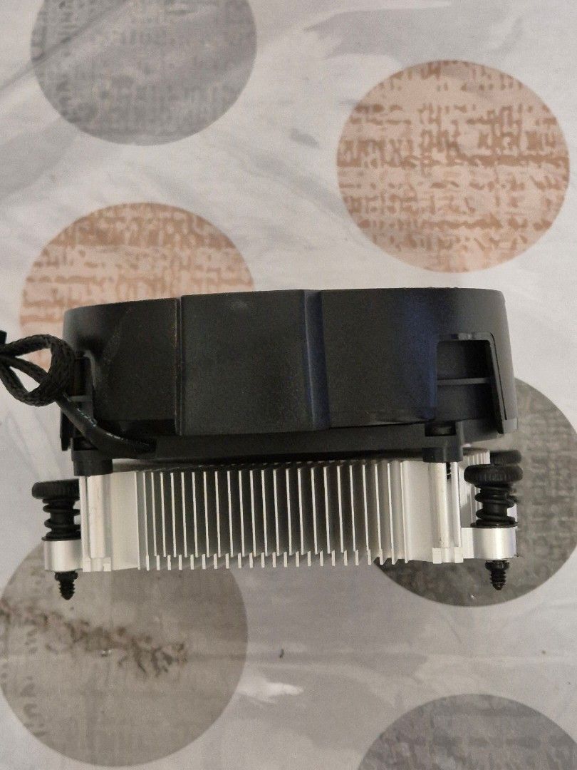 AMD Stock CPU Cooler463173199479459841