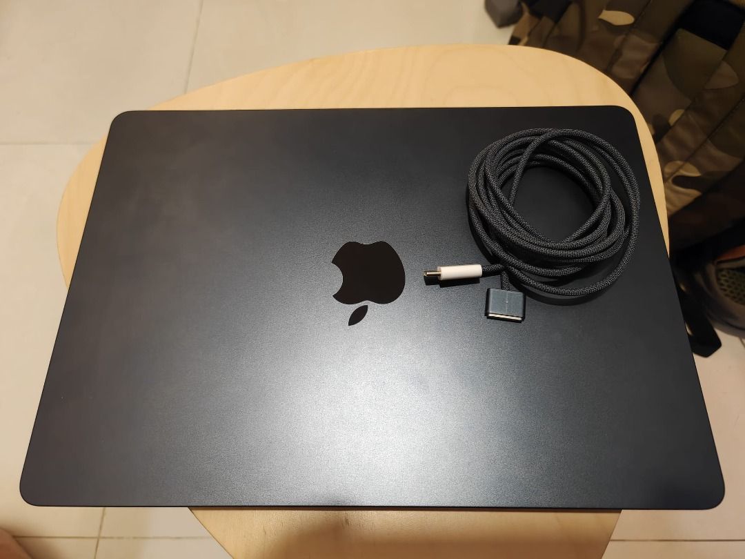 Apple MacBook Air M2 - Midnight462668918393425923