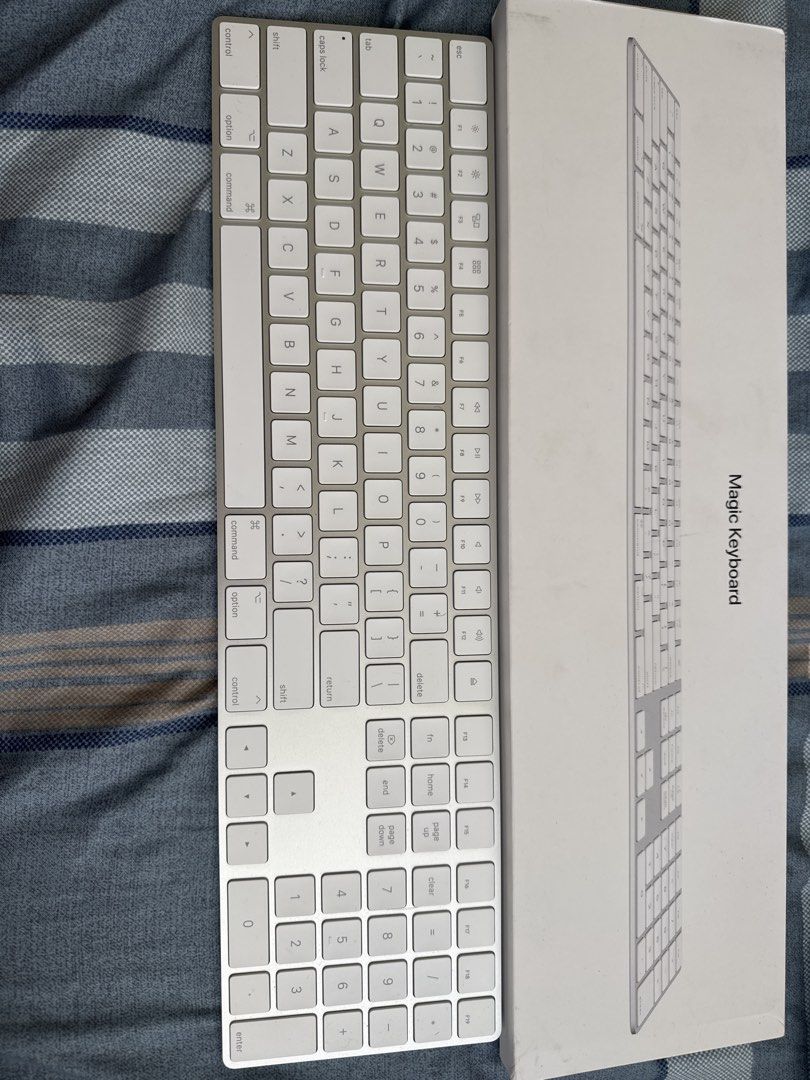 Apple Magic Keyboard with Numeric Keypad462794951786516480