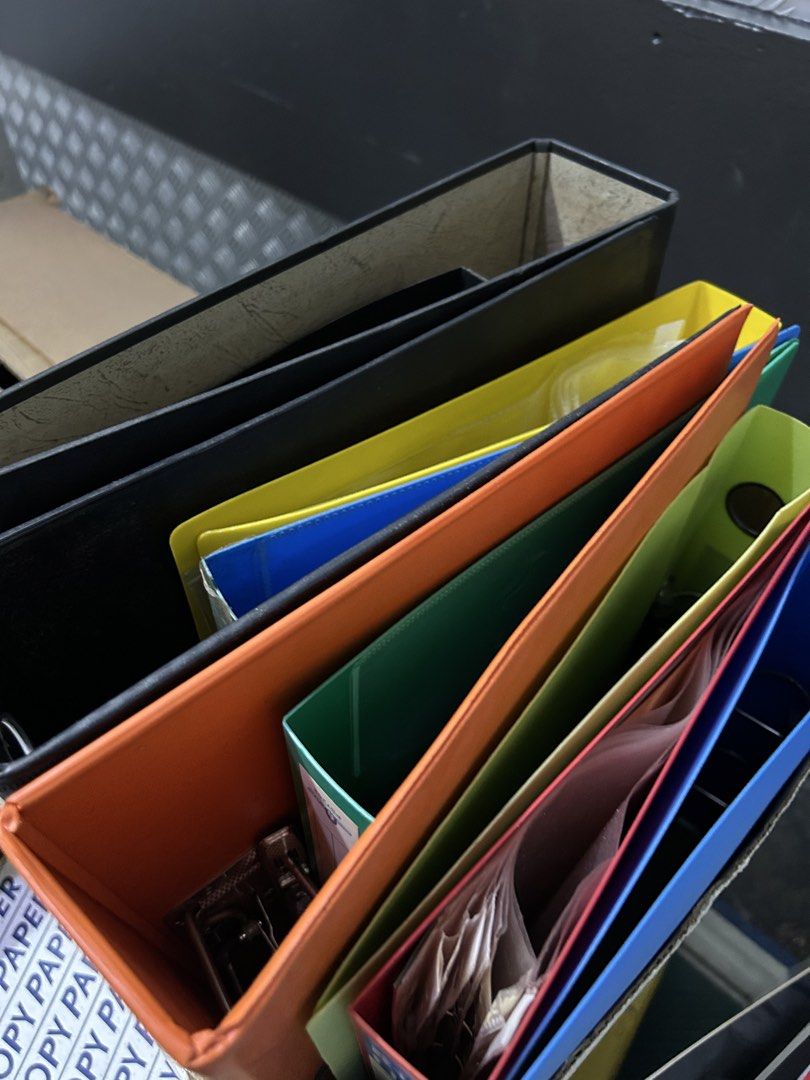 Assorted Ring Files (Category: Stationery & School Supplies) located in Singapore. Submitted by ikirudekiru (Listing ID 1439732403, Image 2). Description: Assorted ring files of different thickness - free for self collection at address (near Yew Tee) If at other locations, may charge a small fee for various locations as I’ll have to bring the items out with me depending on date/time.