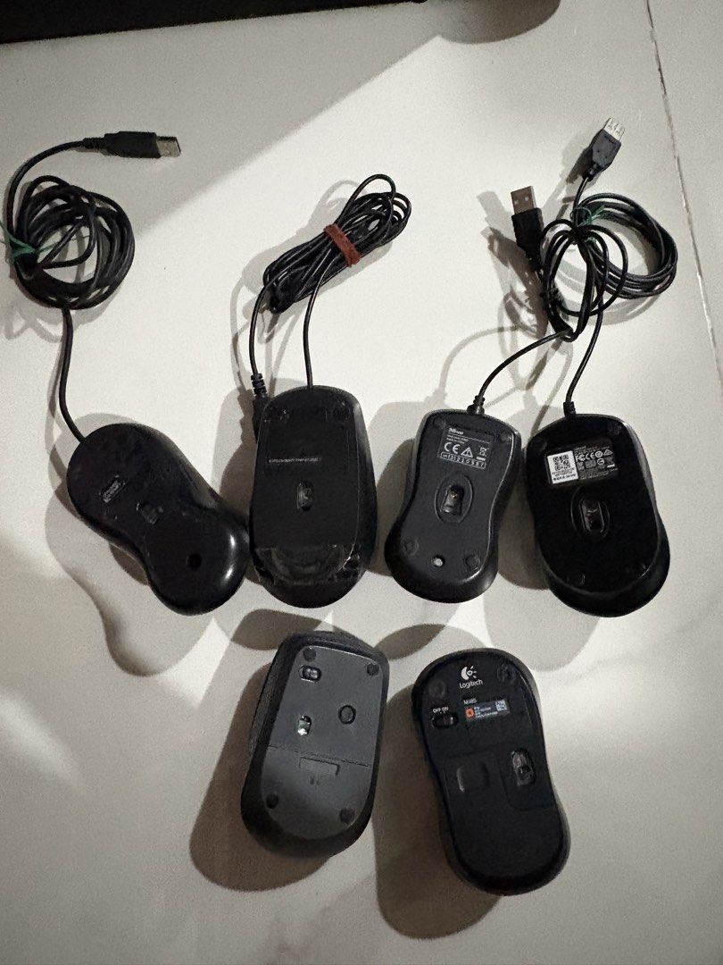 Assorted Wired and Wireless Computer Mice462915714271170564