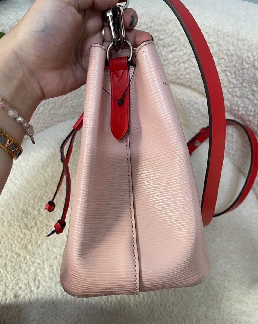 Authentic Louis Vuitton (Category: Luxury Bags & Wallets) located in Manila. Submitted by chloe_luxuries (Listing ID 1439783833, Image 3). Description: Guaranteed Original Louis Vuitton 2019 epi Bb Noenoe bucket bag in pink Still in very good condition with minimal sign of used Pm gor those interested .