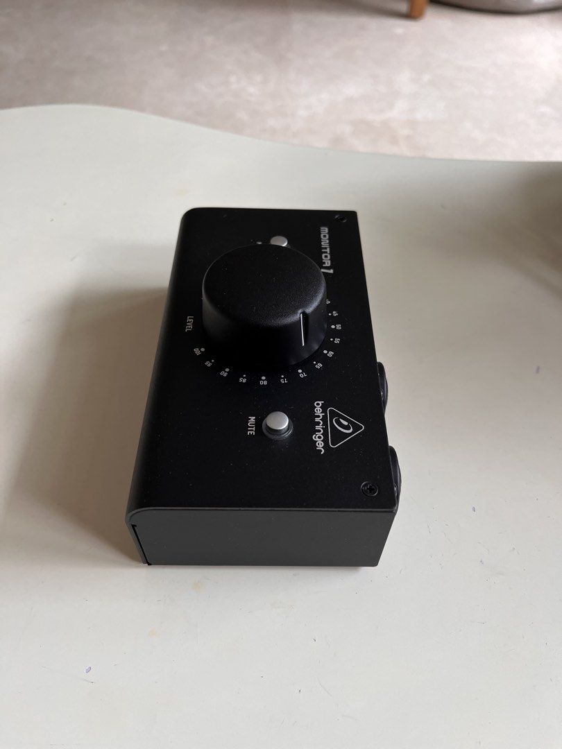 Behringer MONITOR1 Passive Controller462820744417126402