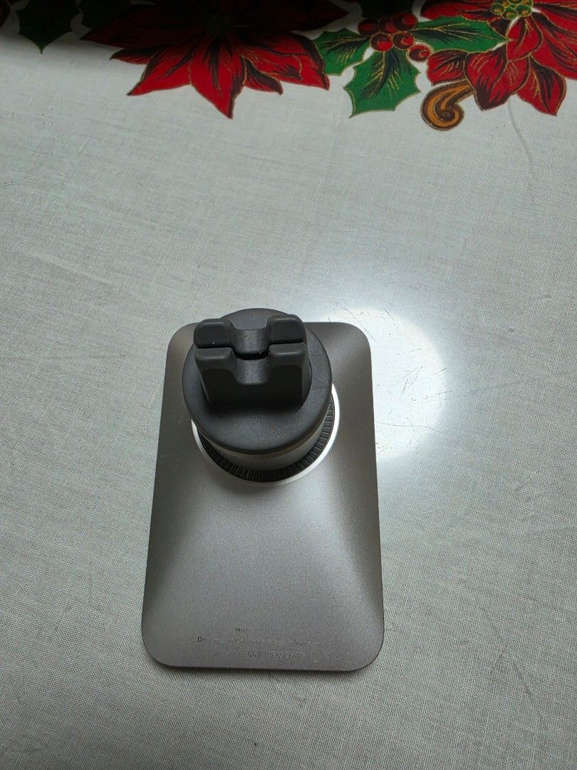 Belkin magsafe mount (Category: Mounts & Holders) located in Paranaque City. Submitted by livecat.088919 (Listing ID 1439608909, Image 2). Description: belkin magsafe mount for car vents. used .