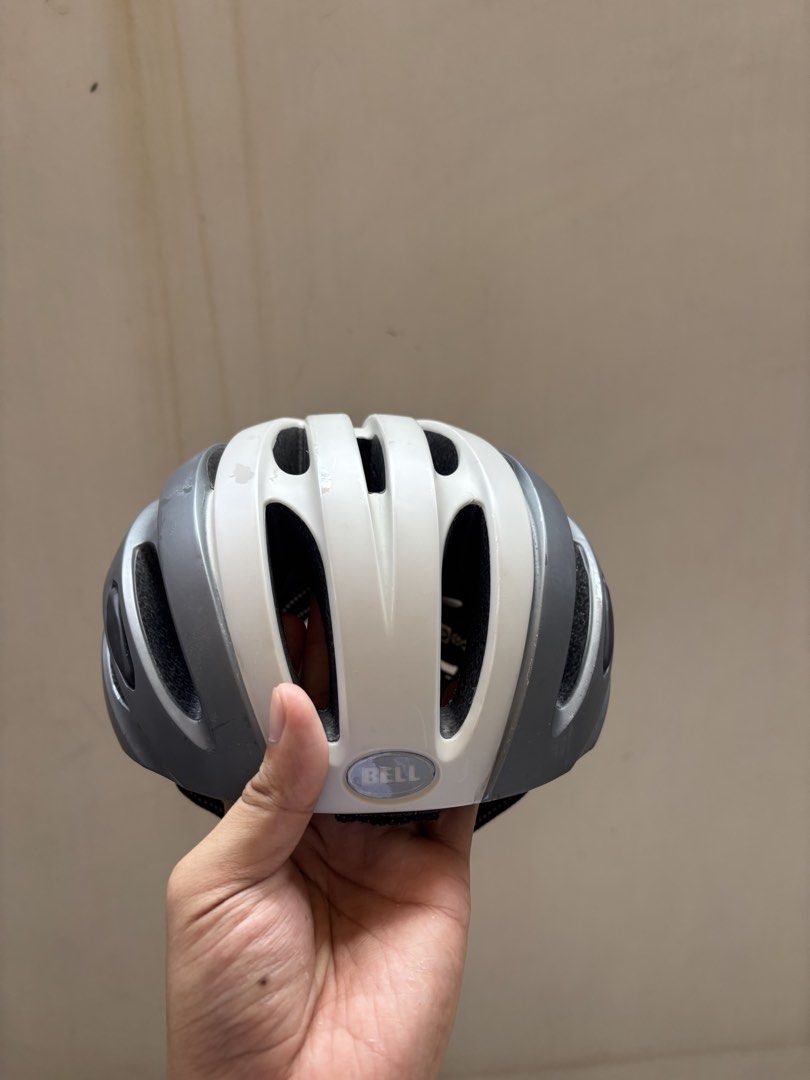 Bell Bike Helmet (Category: Bicycles) located in Paranaque City. Submitted by kennichiwa (Listing ID 1439723786, Image 3). Description: - Grey and white Bell bike helmet. - Adjustable straps for a secure fit. - Equipped with a secure buckle. - Features MIPS technology for enhanced safety. - Designed with multiple vents for optimal airflow. - Comfortable interior for extended rides. - bought 4500.