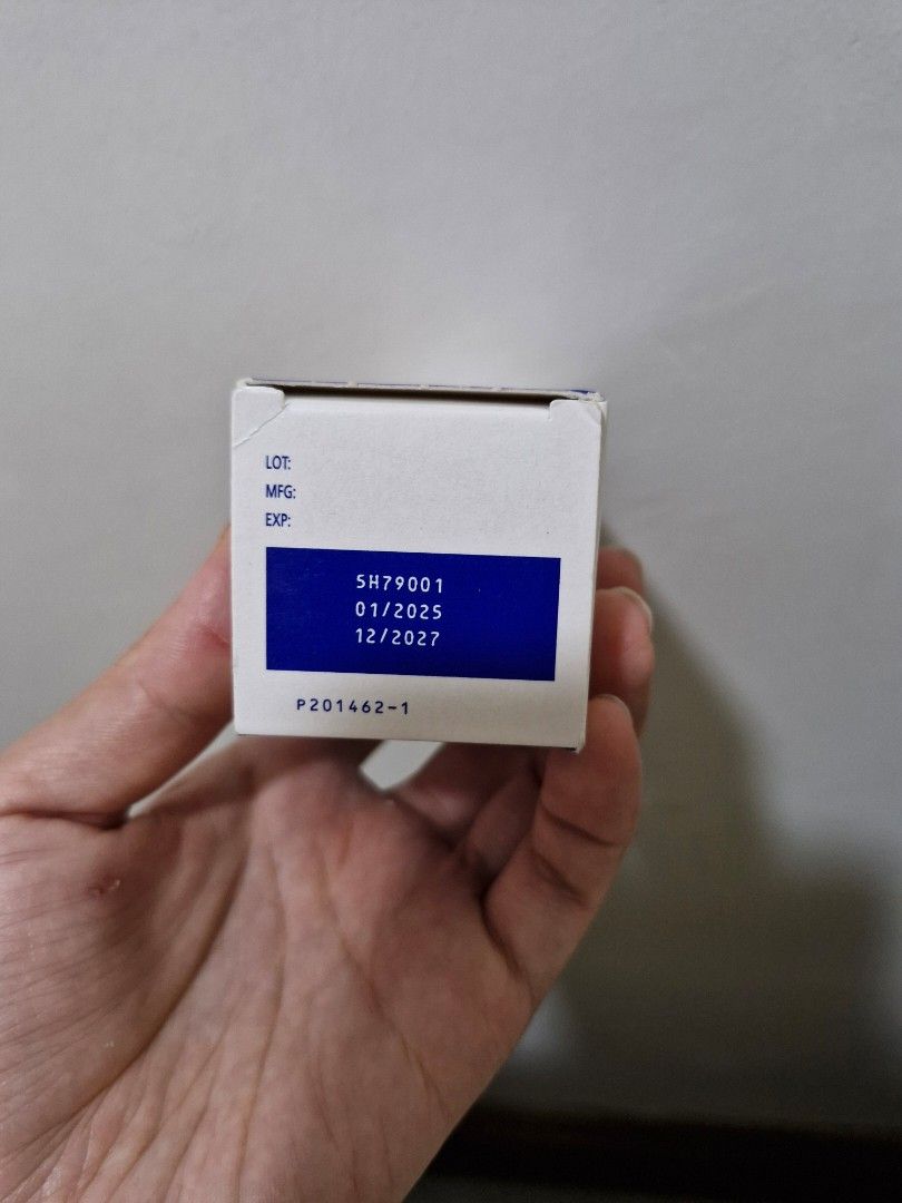 Benzac Microbiome Equaliser 50ml (Category: Face Care) located in Quezon City. Submitted by jcycle02 (Listing ID 1439773118, Image 3). Description: - Daily lotion for breakout-prone skin - Clears, soothes, and hydrates skin for 24 hours - Clinically proven to reduce redness and spots - Contains probiotic-derived technology and red clover extract - 50ml.
