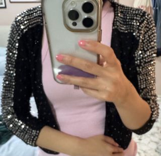 (Category: ) located in . Submitted by scarletcloset (Listing ID 1439743428, Image 1). Description: .