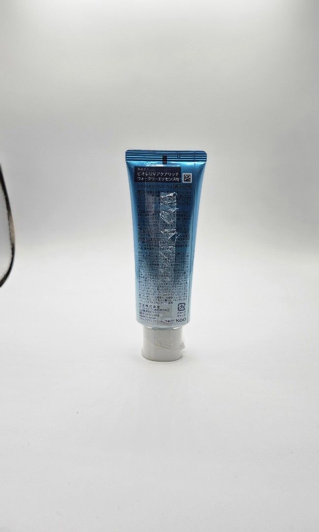 Biore 70g (Category: Face Care) located in Manila. Submitted by maxessentials (Listing ID 1439616454, Image 2). Description: sealed new.
