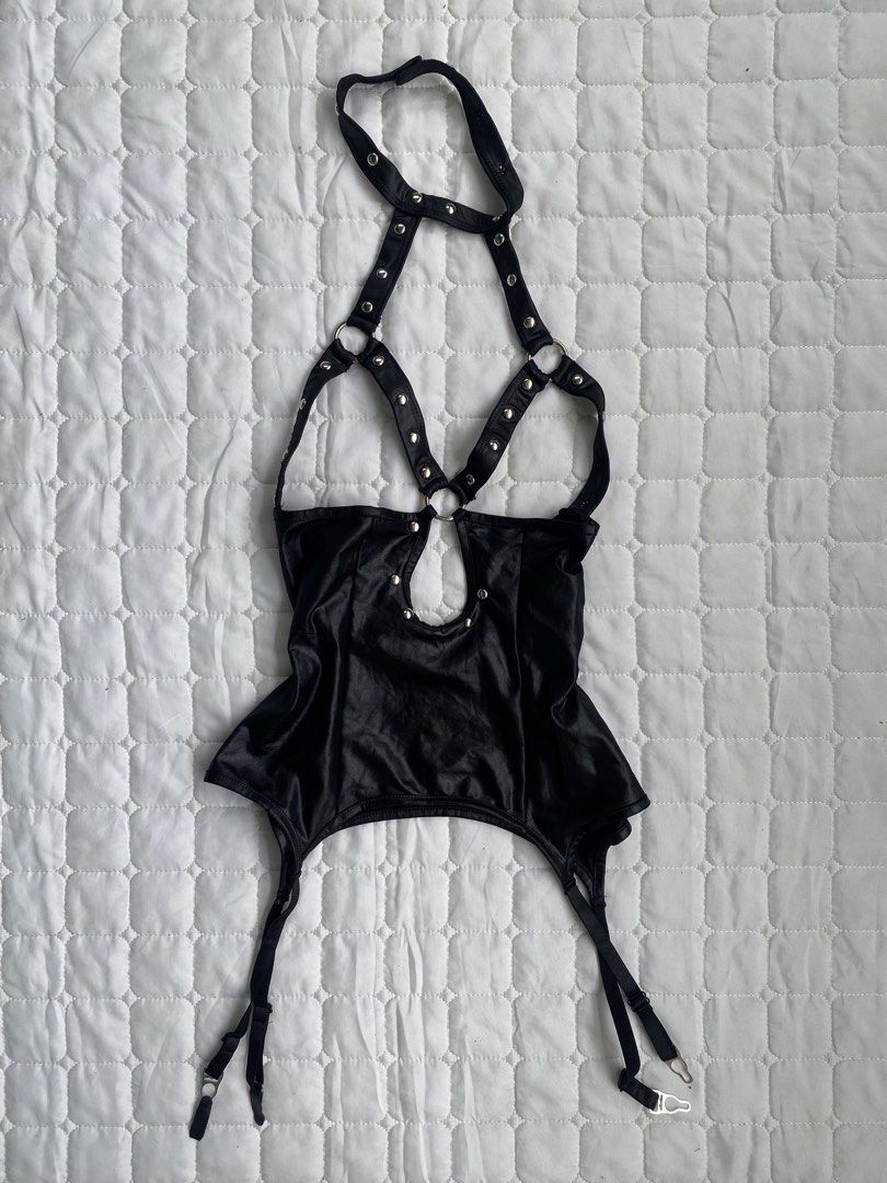 black faux leather harness garter (Category: Others Tops) located in Naic. Submitted by phanifiedcloset (Listing ID 1439656816, Image 1). Description: >> Size: XS-M >> No issue / Like new cond.