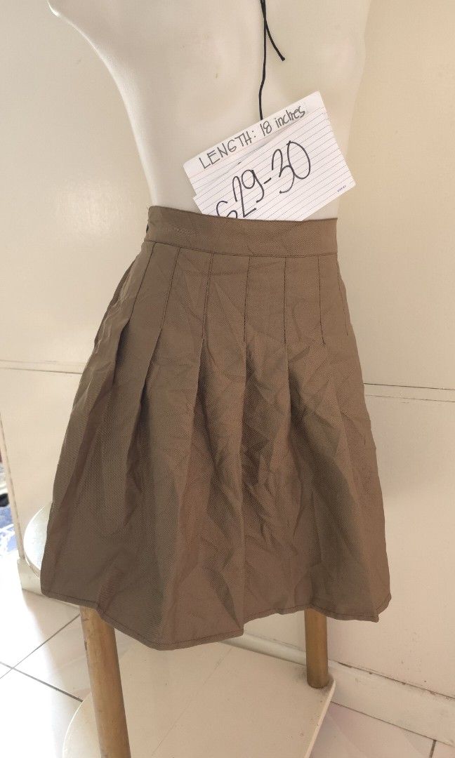 Brown Pleated Skirt with inner shorts (Category: Skirts) located in Baguio. Submitted by jap_dugenes (Listing ID 1439726736, Image 3). Description: Brown Pleated Skirt with inner shorts #skirt #quality #branded #fashion #trendy #love #women #ootd #casual #wear #clothing #korean #sexy #Denim #sexy #shorts #dress #authentic #Longsleeves #Polo #Top for #Men and #Women #Unisex.
