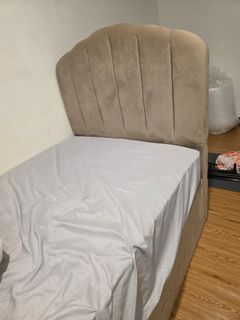 (Category: ) located in . Submitted by leo_5353 (Listing ID 1439744867, Image 1). Description: .