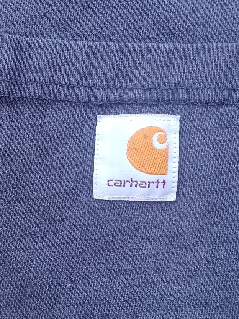 Carhartt Pocket Tee - Navy Blue - Large (Category: Tshirts & Polo Shirts ) located in Concepcion. Submitted by lowkeythrifter.ph (Listing ID 1439688669, Image 1). Description: Carhartt K87 NVY Actual: W23.5 x L29.5 On tag: L Good Condition Nice Fades See pics for actual measurements & issues. 7️⃣9️⃣9️⃣ Shipped Gcash / Palawan, Payment First. Bawal sa Maselan, PM if Interested. 1st to Pay God bless....