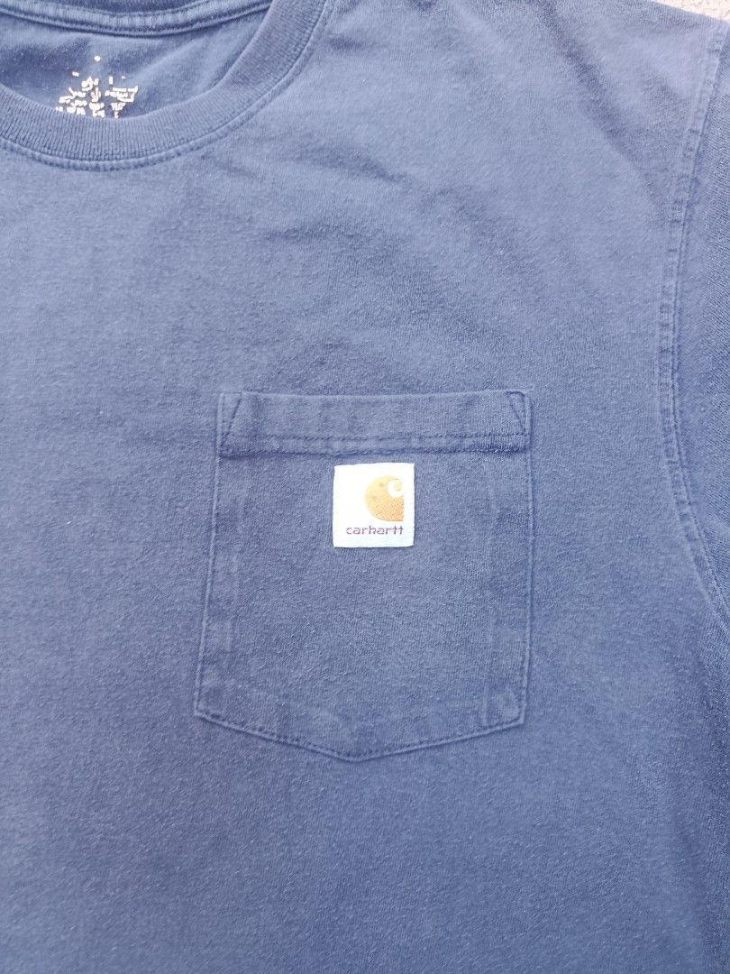 Carhartt Pocket Tee - Navy Blue - Large (Category: Tshirts & Polo Shirts ) located in Concepcion. Submitted by lowkeythrifter.ph (Listing ID 1439688669, Image 3). Description: Carhartt K87 NVY Actual: W23.5 x L29.5 On tag: L Good Condition Nice Fades See pics for actual measurements & issues. 7️⃣9️⃣9️⃣ Shipped Gcash / Palawan, Payment First. Bawal sa Maselan, PM if Interested. 1st to Pay God bless....