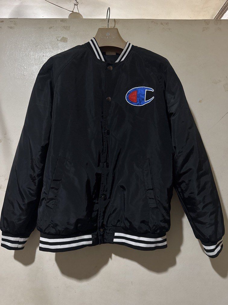 Champion Varsity Jacket (Category: Activewear) located in Danao, Cebu. Submitted by welvirinec29053 (Listing ID 1439608370, Image 1). Description: Champion Varsity Jacket Size L 23x26 Color 10/10 .