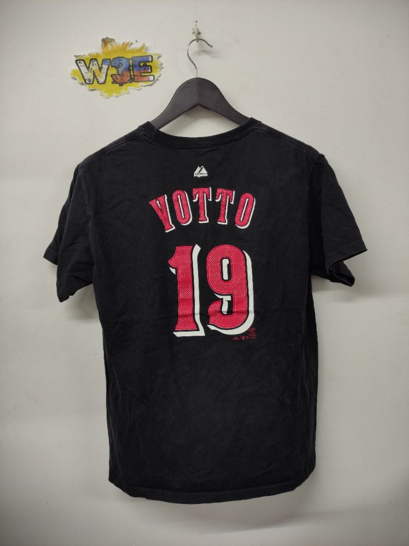 CINCINNATI REDS SHIRT MLB - MAJESTIC (Category: Tshirts & Polo Shirts ) located in Las Pinas. Submitted by w3e_ph_select_shop (Listing ID 1439767539, Image 2). Description: SIZE: 24 x 16" COLOR RATE: 9/10 NEED WASH.