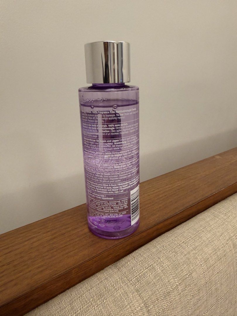 Clinique Make Up Remover (Category: Makeup) located in Quezon City. Submitted by mine4now (Listing ID 1439613632, Image 3). Description: What: CLINIQUE make up remover for lips, lashes and Lid Condition : Almost Full Origin: Bought in US RFS: DECLUTTERING Shipping fee: PAID by the buyer No: COD Courier: lbc, grab or lalamove MOP: Gcash or online banking *For sure buyer, shipping is on the next day afternoon bet 5 an 6 pm. I only do LBC delivery, 