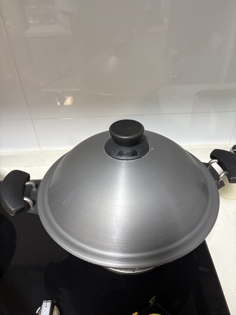 Cooking Wok463110130274805760