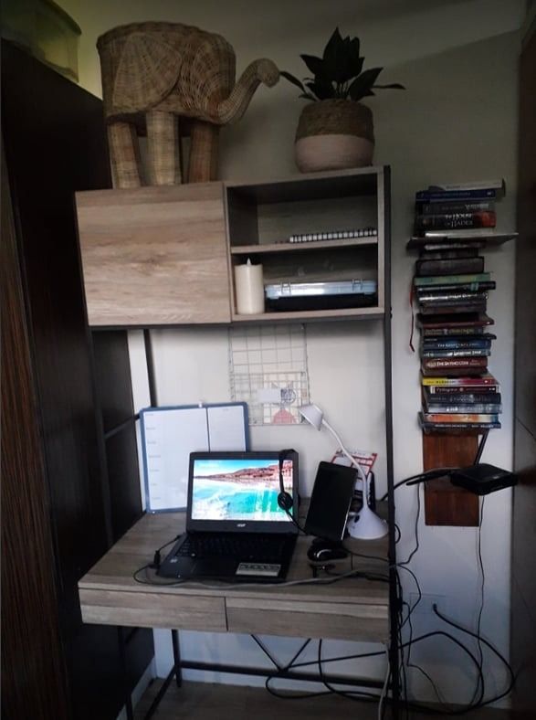 Desk high end sanyang (Category: Tables & Sets) located in Quezon City. Submitted by mbgmbg (Listing ID 1439692112, Image 1). Description: .