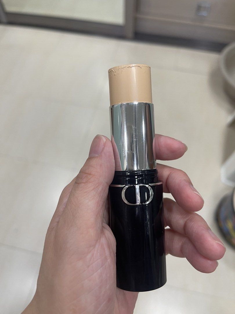 Dior Forever Skin Perfect Foundation Stick 1W (Category: Makeup) located in Manila. Submitted by act92 (Listing ID 1439773671, Image 3). Description: - Dior Forever Skin Perfect Foundation Stick - Shade: 1W - Condition: Used - Size: 10g / 0.35 oz - Packaging: Black tube with silver band and Dior logo Used only twice, only at the back of my hand NEVER swiped on my face No lowballers please RFS: I have dry skin, so I need liquid foundation :( Loc: 
