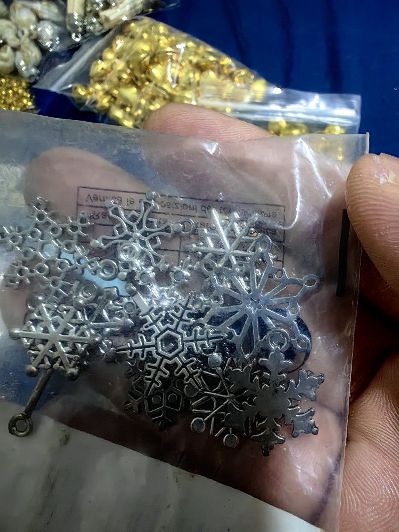 Diy Jewerlies materials take all (Category: Other Accessories) located in Cavite. Submitted by jjcollectiveshop (Listing ID 1439763193, Image 3). Description: take all 200 last offer..