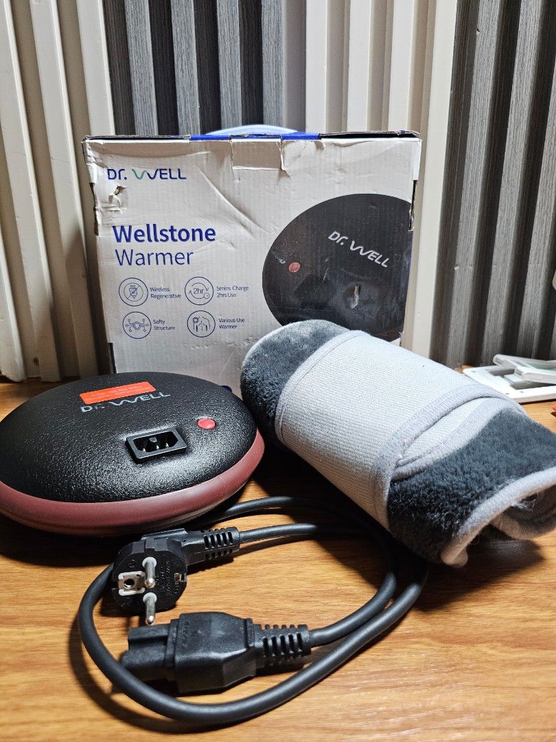 Dr. Well Wellstone Warmer DR-175 (Category: Medical Supplies & Tools) located in Manila. Submitted by mamaloverakkie (Listing ID 1439688221, Image 2). Description: - Dr. Well Wellstone Warmer DR-175 - Includes: Warmer unit, heating pad, power cord, and original box - Features: - Wireless regenerative - Up to 2 hours of use - Soft structure - Red indicator light.