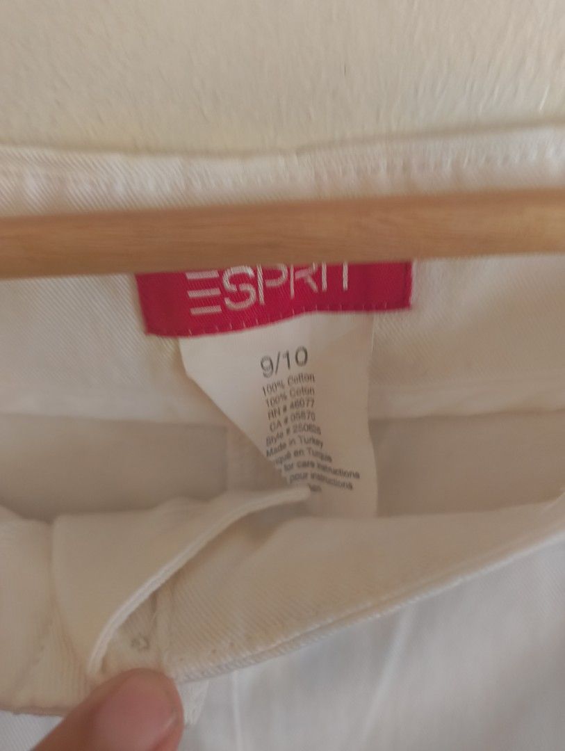 Esprit White Shorts (Category: Shorts) located in Quezon City. Submitted by afteruse (Listing ID 1439669312, Image 2). Description: Little dotted stains from decades in the closet 🫠 It is a bit see-through..