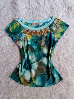 (Category: ) located in . Submitted by prettypie.closet (Listing ID 1439632226, Image 1). Description: .