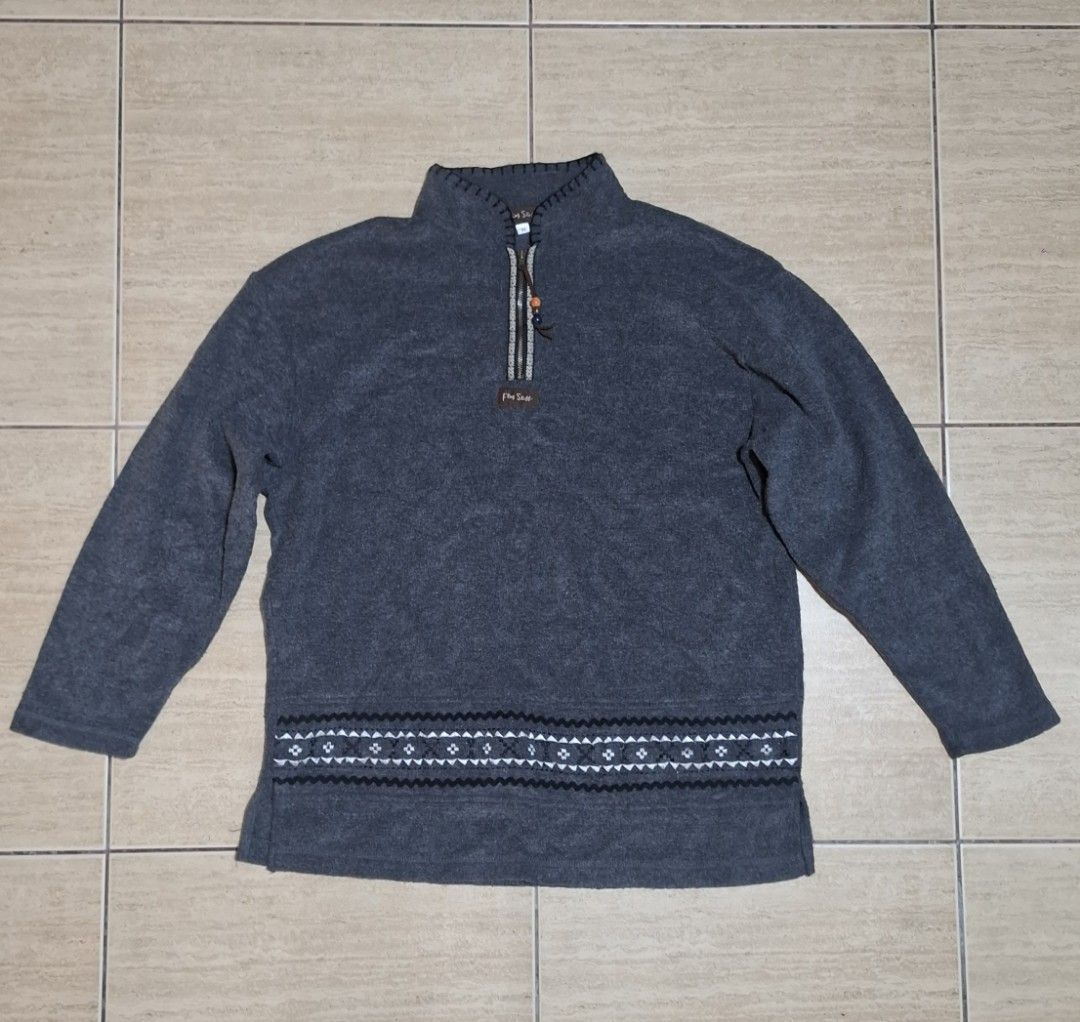 Flag Stall Quarter Zip (M) (Category: Tshirts & Polo Shirts ) located in Manila. Submitted by thriftlokalclothing (Listing ID 1439703606, Image 1). Description: Length: 29 Width: 22 Condition: 10/10 - Shipping to be shouldered by buyer - Manage your expectations as these items are thrifted. Thank you!.