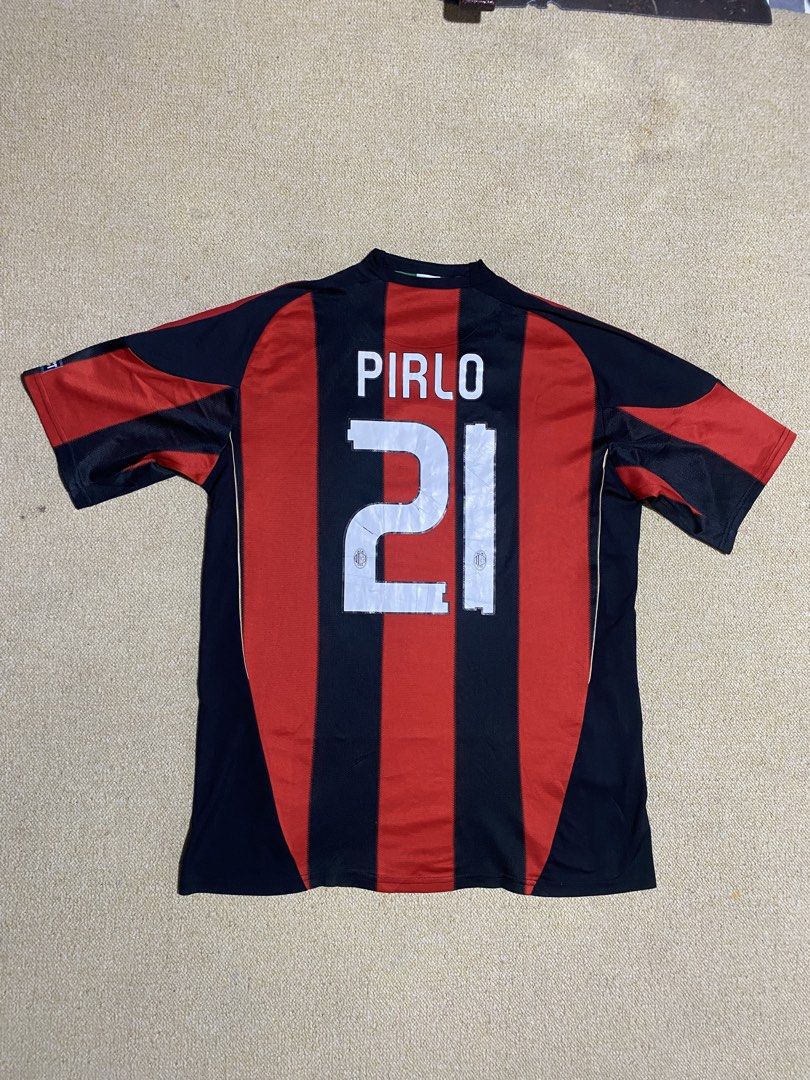 Fly Emirates Football Jersey (Category: Tshirts & Polo Shirts ) located in Alicia. Submitted by adorable-de (Listing ID 1439622129, Image 2). Description: Fly Emirates By Adidas Football jersey black red color way mga bossing honest issue minimal Hairline print see the picture no other issue mga bossing Size large on tag dimensions width22 length29 colorrate9’8’10 400 plus shipping .