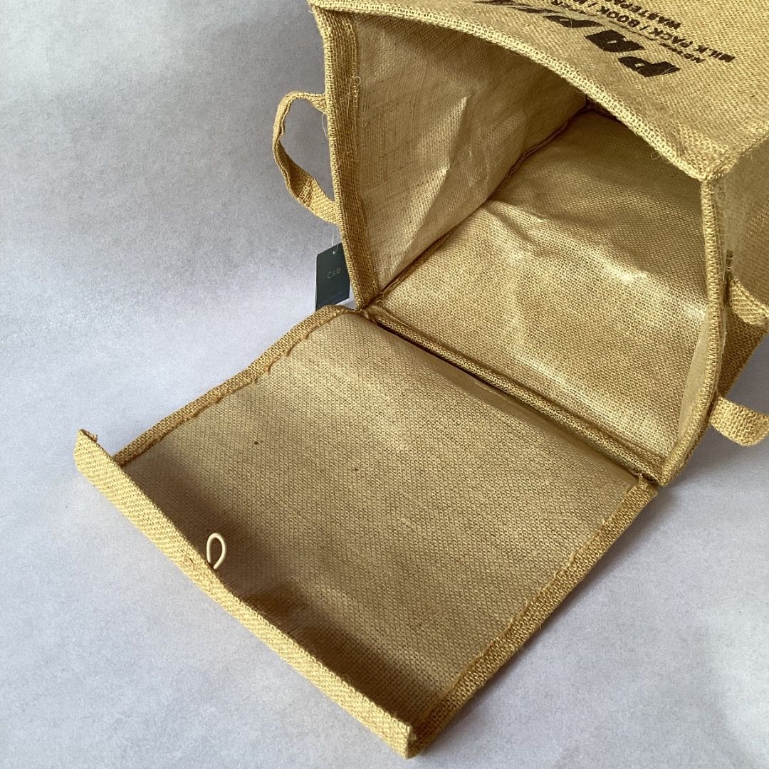 Foldable Fabric Storage Box with Lid (Category: Accessory Holder, Box & Organizers) located in Davao. Submitted by eclectic1925 (Listing ID 1439760612, Image 3). Description: Php180 Foldable Fabric Storage Box with Lid *button missing H: 15 inches L: 11.5 inches Please REVIEW PHOTOS We use 100% repurposed packaging materials SF starts at Php70 via Flash Express First to pay.