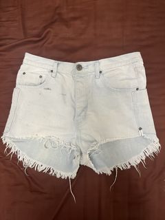 （分類：）位於 。 由 catherinegr 提交（商品編號 1439716228，圖片 1）。簡介： 。